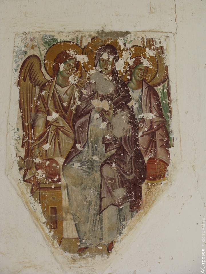 Наружные фрески Лыхнинского храма. Отдых в Абхазии в бархатный сезон
