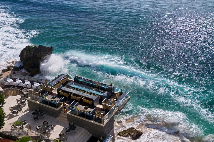    ,       The Rock Bar.  Ayana Resort and Spa Bali, , . , 