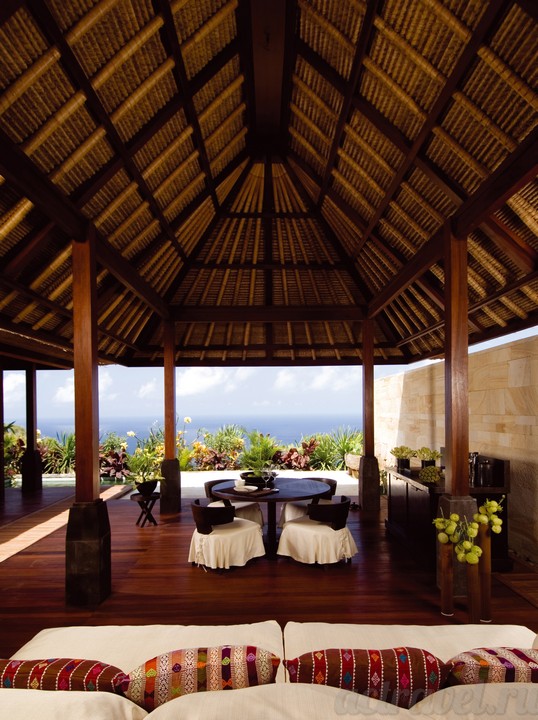 Жилая комната, отель Булгари, остров Бали