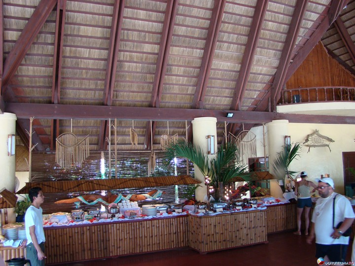 ����� Club Noah Isabelle