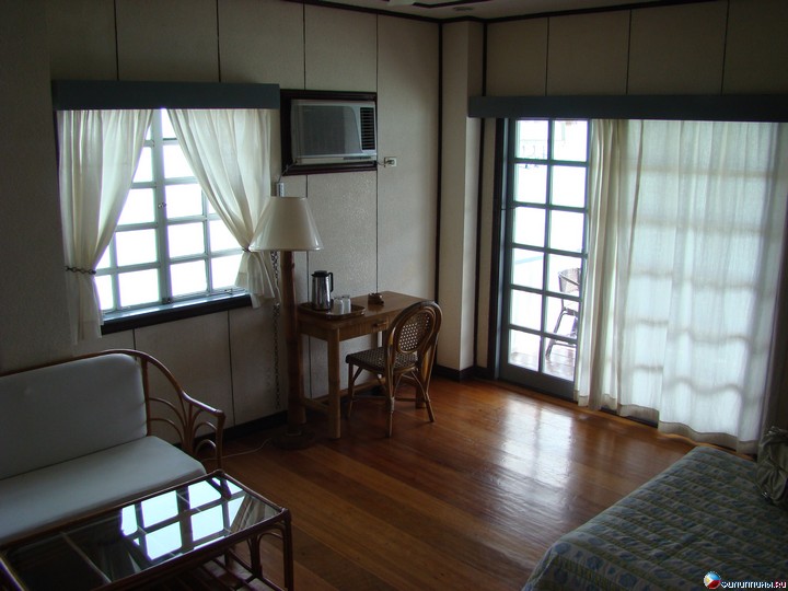 ����� Club Noah Isabelle