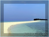 Пляж. Отель Mataking The Reef Dive Resort, остров Матакинг, штат Сабах, Малайзия