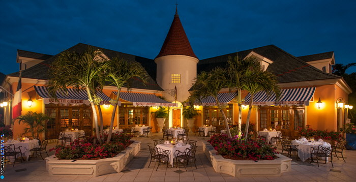 Ресторан Le Petit Chateau отеля Beaches Turks & Caicos