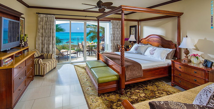 Номер Italian Oceanfront Concierge Family Suite with Kids Room отеля Beaches Turks & Caicos