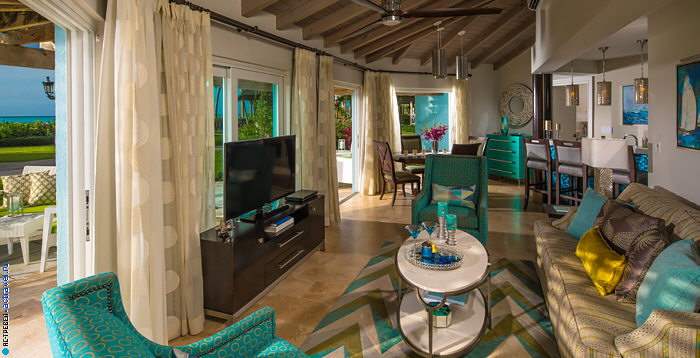 Номер Seaside Two Bedroom Luxury Buttler Villa Suite отеля Beaches Turks & Caicos