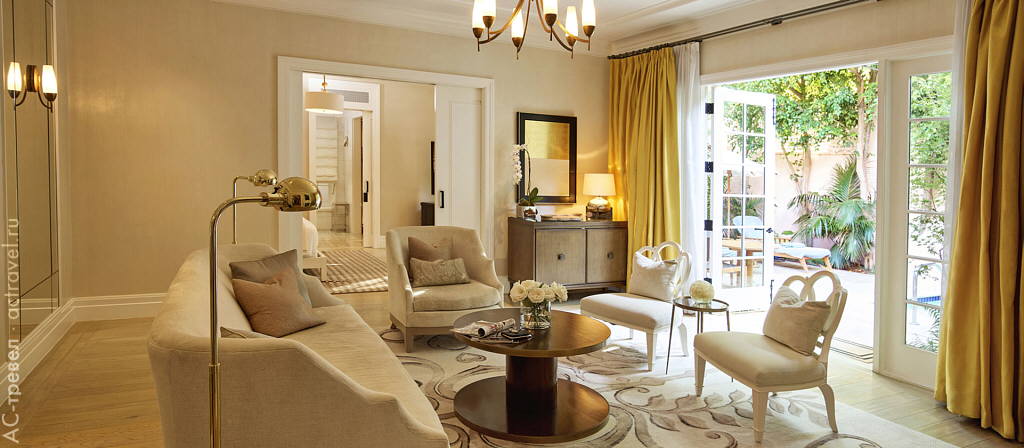 Гостиная сьюта Grace Kelly в отеле Bel-Air