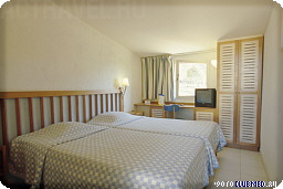����� � ������� Club Med Carg&egrave;se