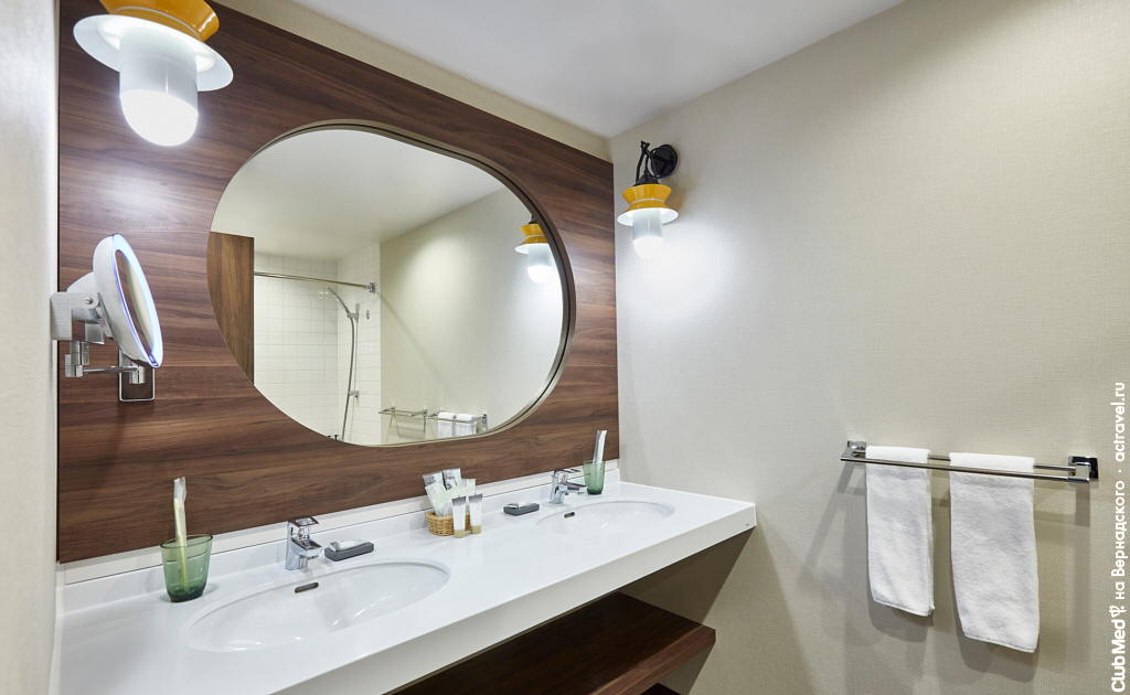 Ванная комната в номере Супериор на курорте Club Med Tomamu Hokkaido