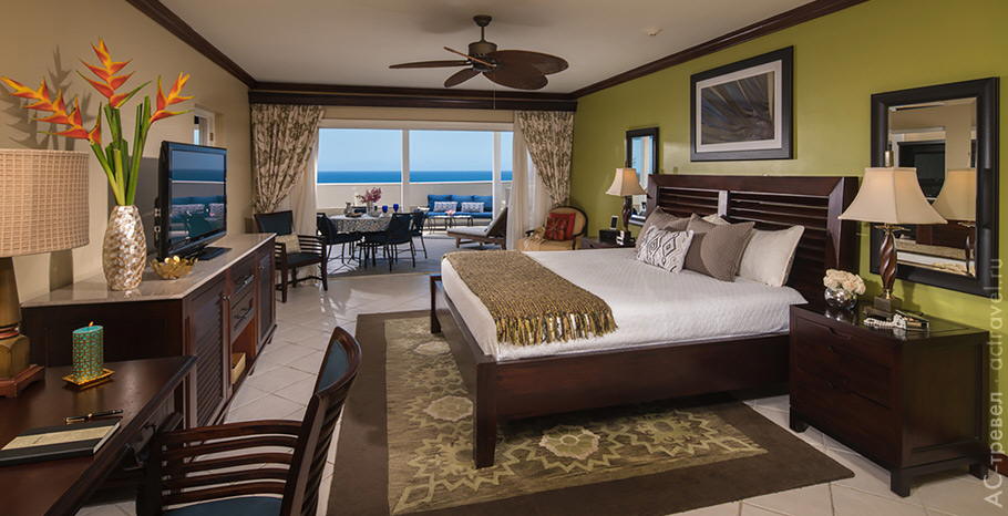    Caribbean Oceanview Penthouse One Bedroom Concierge Suite (OP)   Beaches Ocho Rios