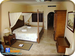 ����� ����� Secrets Capri Riviera Cancun