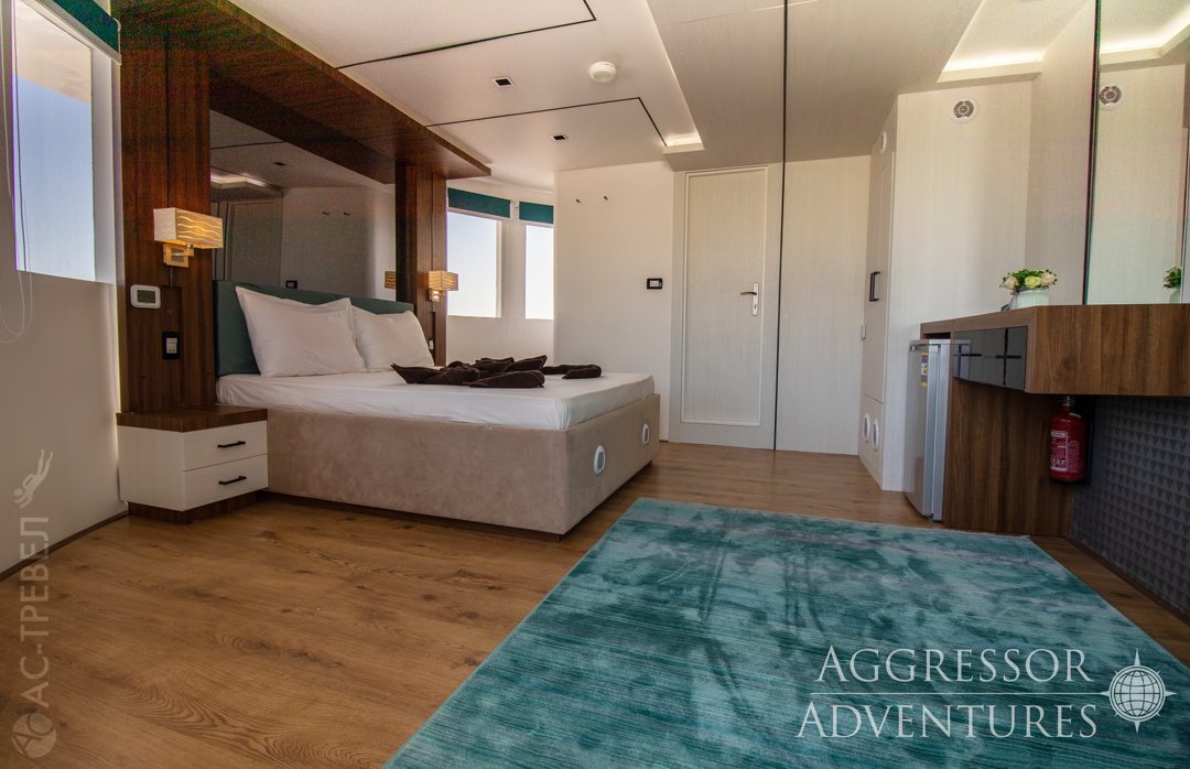   Master   Red Sea Aggressor IV