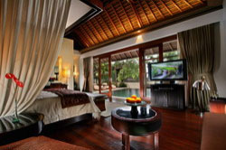 ����� ����� Royal Santrian, ����, ���������