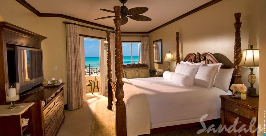  Mediterranean Honeymoon Romeo & Juliet Oceanview Penthouse One Bedroom Butler Suite   Sandals Grande Antigua