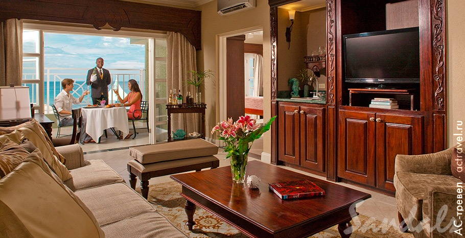  Riviera Honeymoon Beachfront One Bedroom Butler Suite   Sandals Ochi
