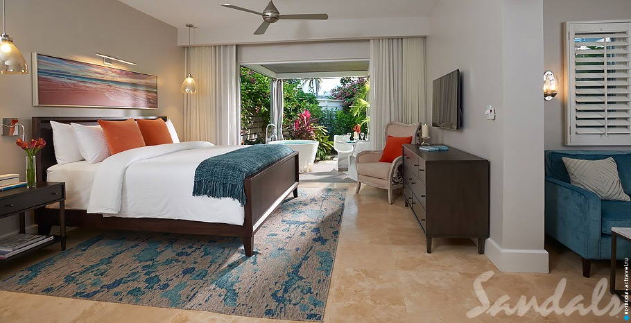 Номер Romeo & Juliet One Bedroom Butler Villa Suite with Outdoor Tranquility Soaking Tub в отеле Sandals Royal Bahamian