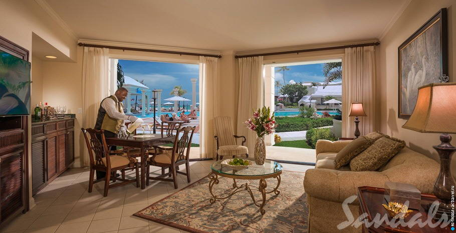 Номер Windsor Oceanfront Walkout One Bedroom Butler Royal Suite в отеле Sandals Royal Bahamian
