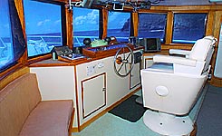 Дайвинг-судно Sea Hunter