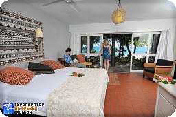 ����� � ����� Treasure Island Resort